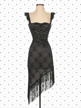 Bebe Vintage bodycon tassel lace dress